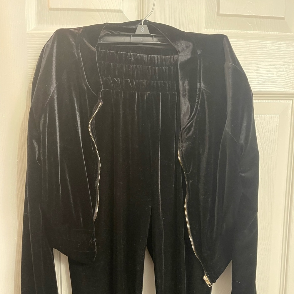 MESHKI velvet 2 piece